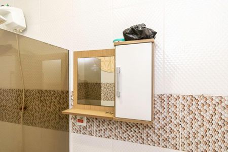 Apartamento para alugar com 66m², 2 quartos e sem vagaBanheiro