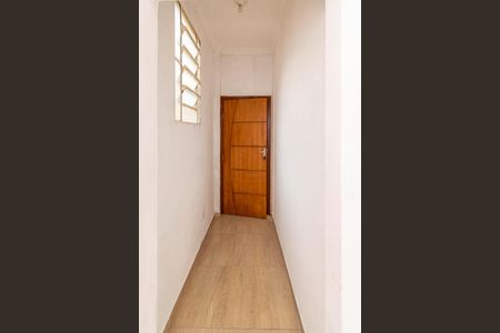 Sala - Hall da entrada de apartamento para alugar com 2 quartos, 66m² em Olaria, Rio de Janeiro