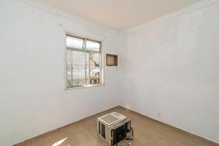 Quarto 1 de apartamento para alugar com 2 quartos, 66m² em Olaria, Rio de Janeiro