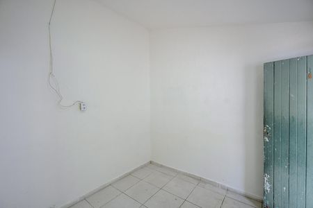 Cozinha de casa para alugar com 1 quarto, 25m² em Jardim Campo Limpo, São Paulo