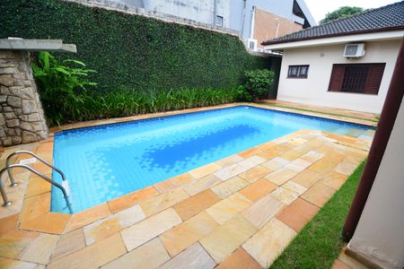 Casa para alugar com 488m², 4 quartos e 4 vagasPiscina