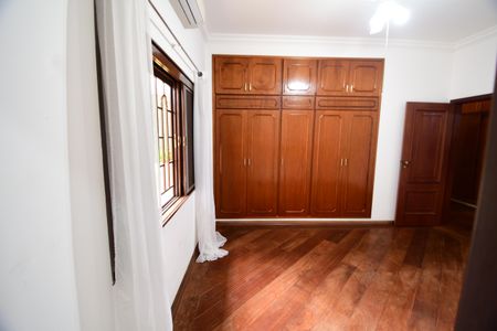 Casa para alugar com 488m², 4 quartos e 4 vagasQuarto 2 - Suíte