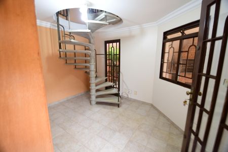 Casa para alugar com 488m², 4 quartos e 4 vagasSala 2 - Edícula