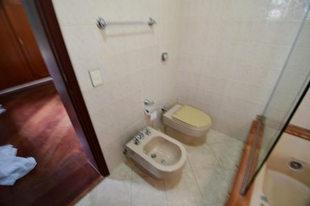 Casa para alugar com 488m², 4 quartos e 4 vagasBanheiro Suíte