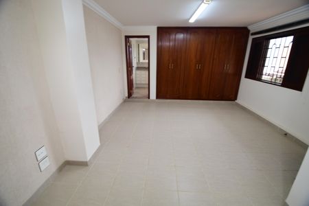 Casa para alugar com 488m², 4 quartos e 4 vagasQuarto Suíte - Edícula