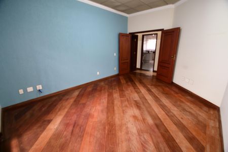 Casa para alugar com 488m², 4 quartos e 4 vagasSala 2