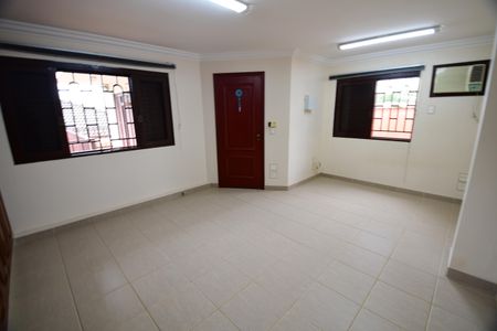 Casa para alugar com 488m², 4 quartos e 4 vagasQuarto Suíte - Edícula