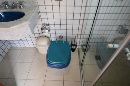 Casa para alugar com 488m², 4 quartos e 4 vagasBanheiro Piscina