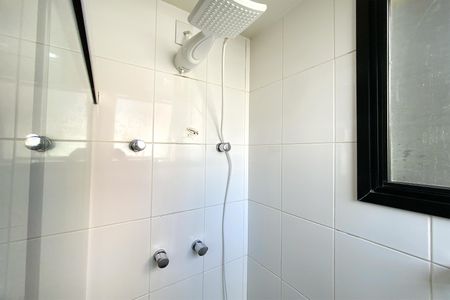 Apartamento à venda com 165m², 4 quartos e 3 vagas Apartamento à venda com 165m², 4 quartos e 3 vagasBanheiro da Suíte 1