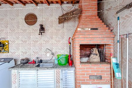 Casa à venda com 160m², 4 quartos e 2 vagasChurrasqueira