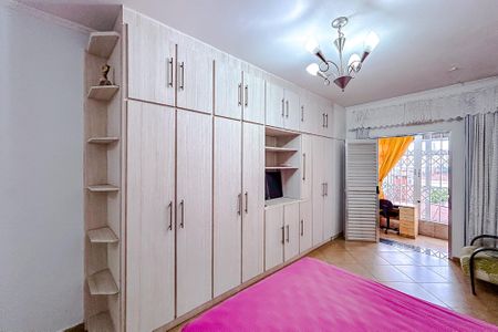 Casa à venda com 160m², 4 quartos e 2 vagasSuíte 1