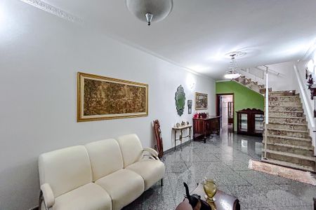 Casa à venda com 160m², 4 quartos e 2 vagasSala