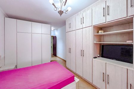 Casa à venda com 160m², 4 quartos e 2 vagasSuíte 1