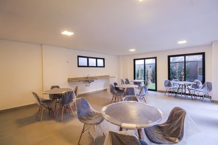 Apartamento para alugar com 33m², 1 quarto e sem vagaÁrea comum - Salão de festas