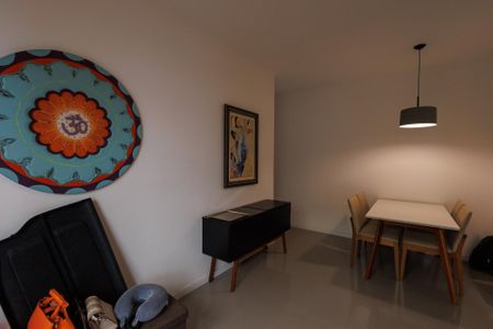 Sala de apartamento para alugar com 2 quartos, 100m² em Parque Sao Jorge, Taubaté
