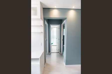 Corredor de apartamento para alugar com 2 quartos, 45m² em Jardim Sao Luiz, Barueri