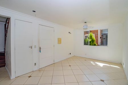 Sala de casa de condomínio à venda com 4 quartos, 109m² em Jardim Itu, Porto Alegre