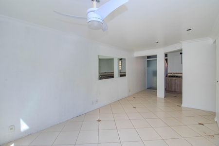 Sala de casa de condomínio à venda com 4 quartos, 109m² em Jardim Itu, Porto Alegre