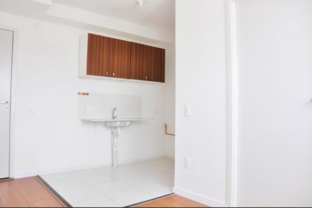 Apartamento para alugar com 32m², 2 quartos e sem vaga Apartamento para alugar com 32m², 2 quartos e sem vagaDetalhe - Sala