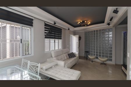 Sala de casa de condomínio para alugar com 3 quartos, 432m² em Vila Maria Alta, São Paulo