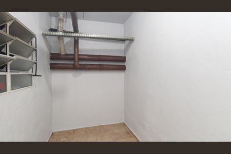 Casa de condomínio para alugar com 432m², 3 quartos e 3 vagas Casa de condomínio para alugar com 432m², 3 quartos e 3 vagasDepósito