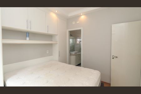 Casa de condomínio para alugar com 432m², 3 quartos e 3 vagas Casa de condomínio para alugar com 432m², 3 quartos e 3 vagasSuíte