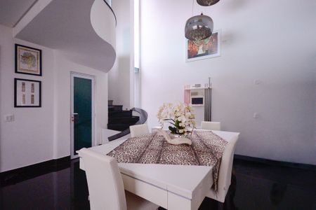 Sala de Jantar  de casa à venda com 4 quartos, 320m² em Jardim da Saúde, São Paulo