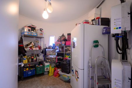 Casa à venda com 320m², 4 quartos e 4 vagasGaragem - Dispensa 