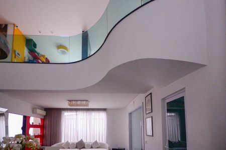 Casa à venda com 320m², 4 quartos e 4 vagasSala de Jantar 