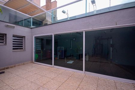 Casa à venda com 320m², 4 quartos e 4 vagasQuintal 