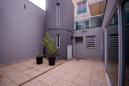 Casa à venda com 320m², 4 quartos e 4 vagasQuintal 