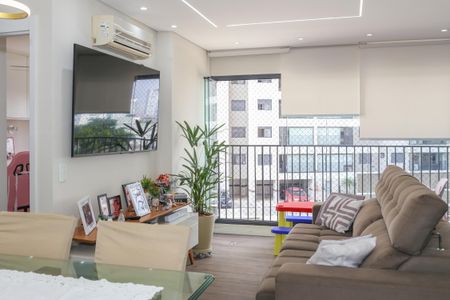 Sala de apartamento à venda com 2 quartos, 55m² em Vila Anastácio, São Paulo