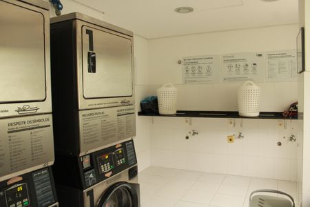 Apartamento à venda com 97m², 3 quartos e 2 vagasLavanderia