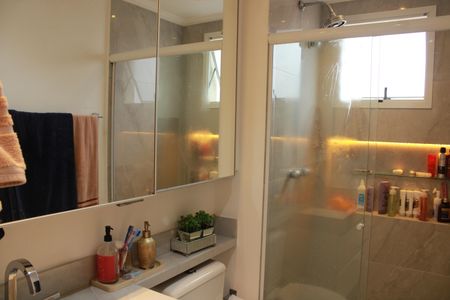 Apartamento à venda com 97m², 3 quartos e 2 vagasBanheiro da Suíte