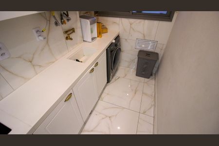 Apartamento à venda com 78m², 2 quartos e 1 vagaCozinha e Área de Serviço