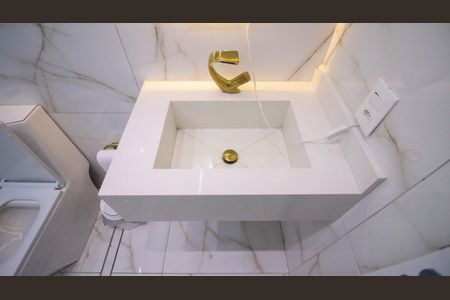 Apartamento à venda com 78m², 2 quartos e 1 vagaBanheiro da Suíte