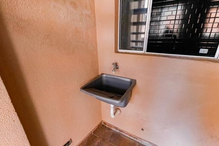 Casa para alugar com 65m², 2 quartos e sem vagaDetalhe da area de serviço