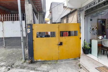 Casa para alugar com 65m², 2 quartos e sem vagaEntrada