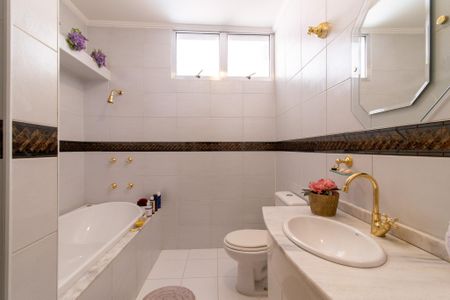 Apartamento à venda com 90m², 2 quartos e sem vaga Apartamento à venda com 90m², 2 quartos e sem vagaBanheiro