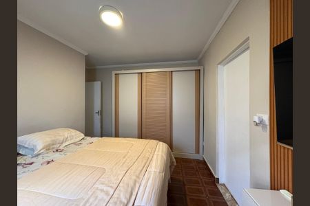 Casa à venda com 160m², 3 quartos e 3 vagas Casa à venda com 160m², 3 quartos e 3 vagasSuíte