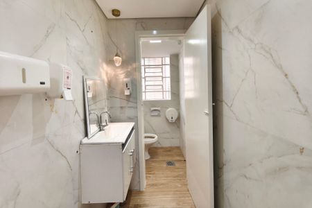 Apartamento para alugar com 93m², 2 quartos e sem vagaBanheiro