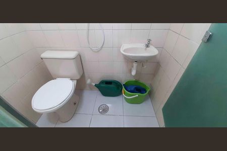 Apartamento à venda com 73m², 2 quartos e 1 vagaBanheiro da Área de Serviço