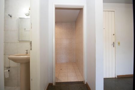 Studio à venda com 45m², 1 quarto e sem vaga Studio à venda com 45m², 1 quarto e sem vagaCorredor