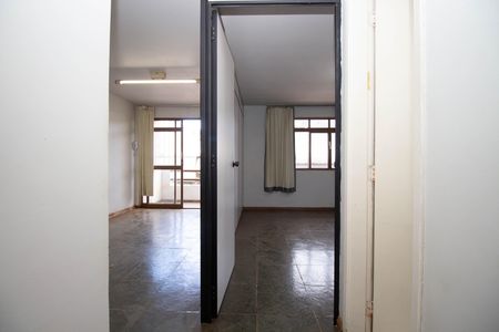 Studio à venda com 45m², 1 quarto e sem vaga Studio à venda com 45m², 1 quarto e sem vagaCorredor
