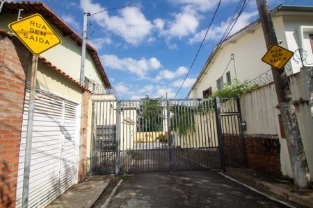 Casa para alugar com 140m², 4 quartos e 2 vagasEntrada do Condôminio