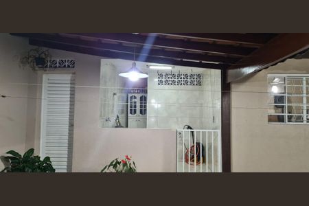 Casa à venda com 182m², 3 quartos e sem vagaÁrea externa