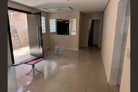 Sala de casa à venda com 3 quartos, 182m² em Balneário São Francisco, Diadema