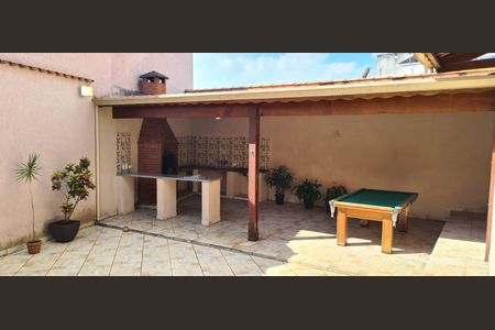 Casa à venda com 182m², 3 quartos e sem vagaÁrea externa