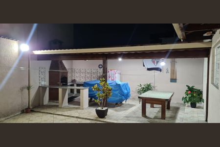 Casa à venda com 182m², 3 quartos e sem vagaÁrea externa