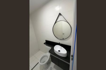 Apartamento para alugar com 44m², 2 quartos e sem vagaDetalhe - Banheiro Social